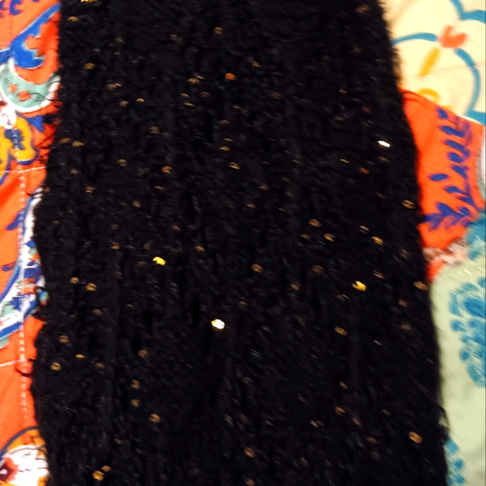 Sparkly scarf - Picture 3 of 3